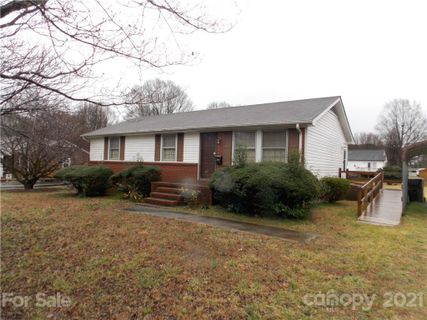 2895 Montford Avenue sold home in Springdale, Concord, NC