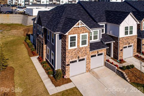 5860 Clan Maclaine Drive