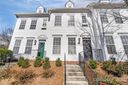 304 Park Square Place sold home in Matthews, SC