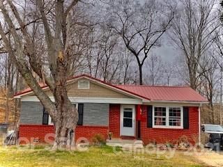 906 Edgegreen Drive