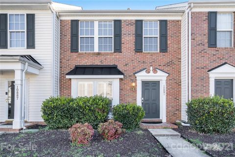10891 Garden Oaks Lane