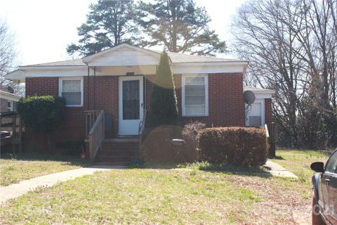 2607 2609 Celia Avenue