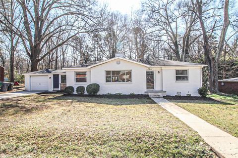 5212 Pine Drive