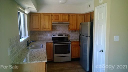 2106 Mary Ann Drive sold home in Woodland Station, Charlotte, NC