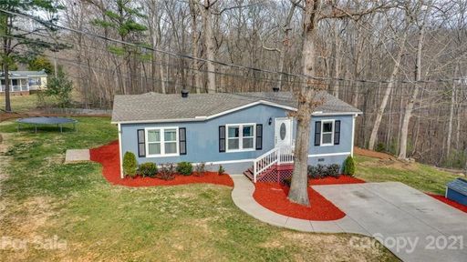 150 Fox Trail Drive sold home in Fox Trail, Mount Holly, NC