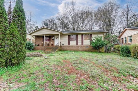 9416 Spruce Pine Place