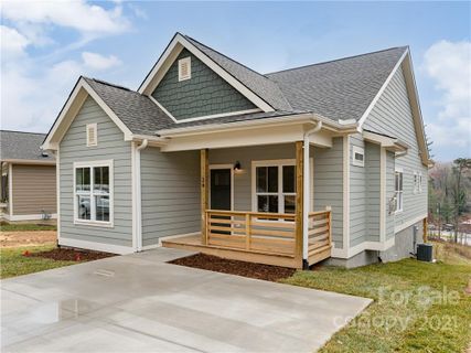 28 Westside Village Road 9