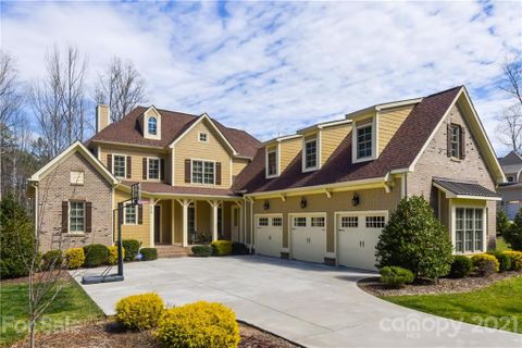 219 Bay Shore Loop