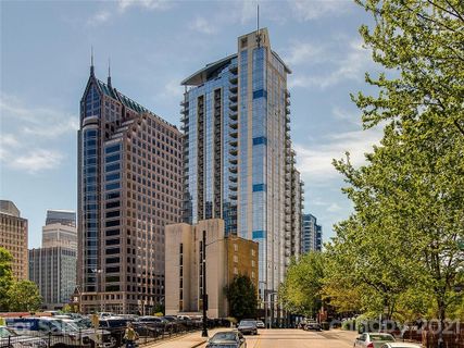 333 W Trade Street 1604