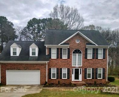 3883 Meadow Ridge Drive