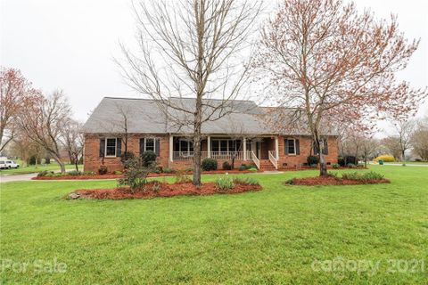 5501 Excalibur Court