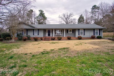 2136 Windemere Road