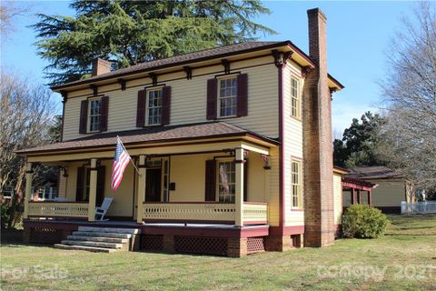300 W Horah Street