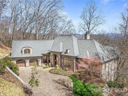 11 Raven Cliff Lane