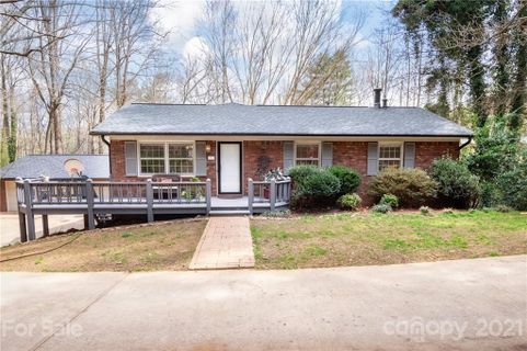 31 Springwood Drive
