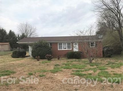 2304 Woodleaf Drive sold home in Fallscrest, Gastonia, NC