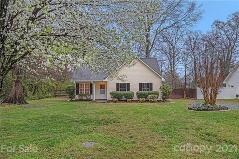 920 Forest Drive