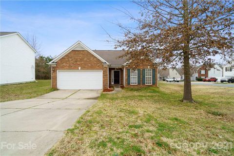 8704 Rozumny Drive sold home in Rozumny Ridge, Charlotte, NC