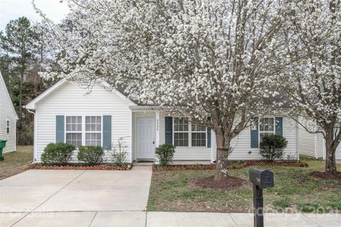 2928 Westwinds Court sold home in Windsong Village, Charlotte, NC