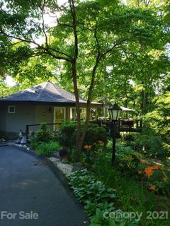 237 Rockledge Road 33, 34 sold home in Tall Pine Ridge, Spruce Pine, NC