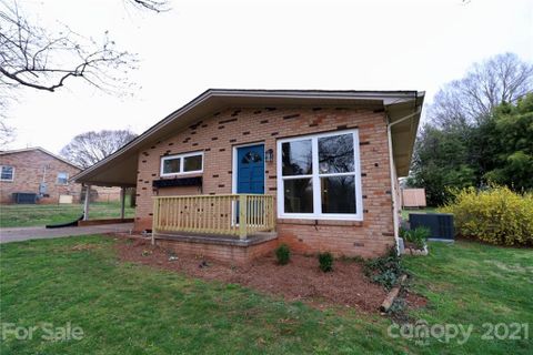 2426 Lynn Drive
