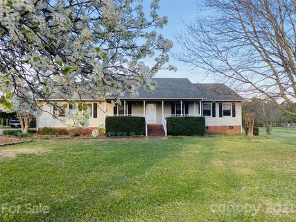 Previously sold for $305,000