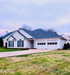 2844 Eagle View Place 114