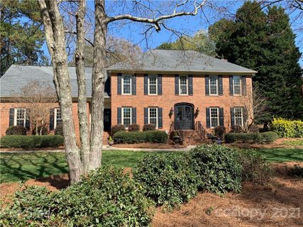 2624 Greenbrook Parkway sold home in Providence Woods South, Matthews, NC