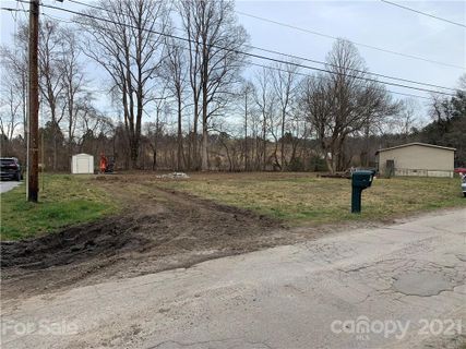 221 Turkey Pen Gap Road lot 4 / C4 sold home in Turkey Pen Gap, Horse Shoe, NC
