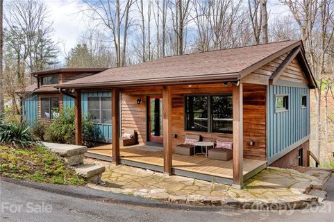 45 Mauricet Lane