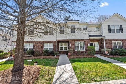 4322 Yoruk Forest Lane sold home in Cotswold Glen, Charlotte, NC