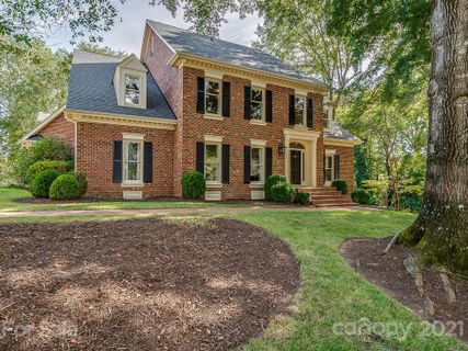 5425 Summerpond Court sold home in Pellyn Grove, Charlotte, NC