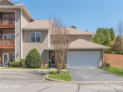 44 Commons Way 201
