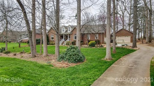 145 Dobbs Drive sold home in Fort Dobbs Farms, Statesville, NC