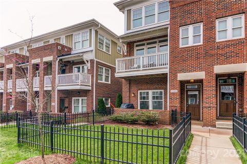 1220 Macomb Place sold home in Grandin Heights, Charlotte, NC
