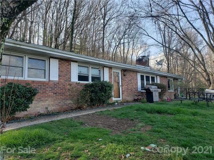 709 Halsbury Avenue