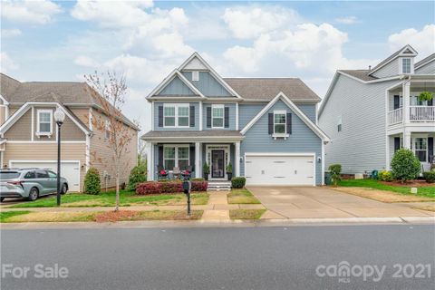 527 Lakeview Drive