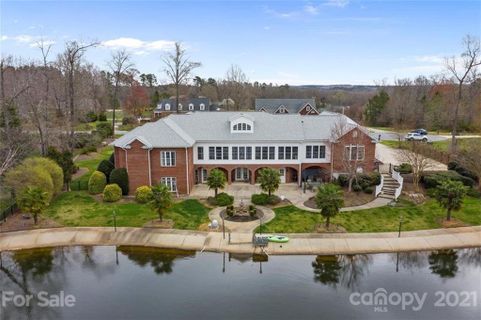 6823 Manatee Drive