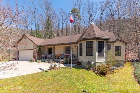 163 Woodburn Drive sold home in Woodburn Place, Swannanoa, NC