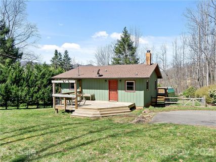 256 Apple Tree Court