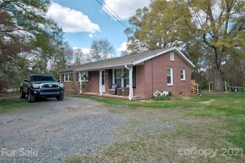 1328 Ebinport Road
