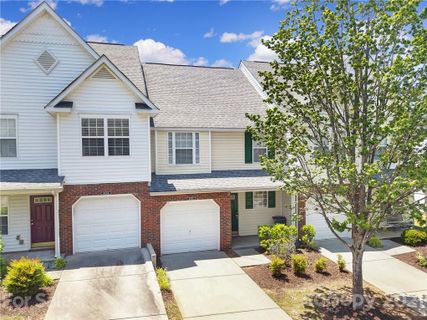 4532 Buckskin Court