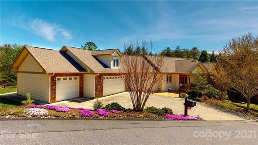 11 Fairway View Drive sold home in Fairway View Estates, Weaverville, NC