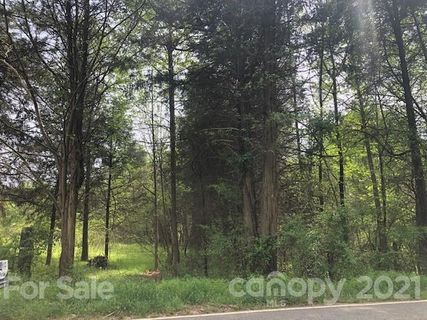 207 Eaker Road sold home in Weaver Dairy, Bessemer City, NC