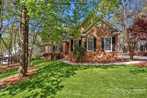 1628 Chamberwood Court