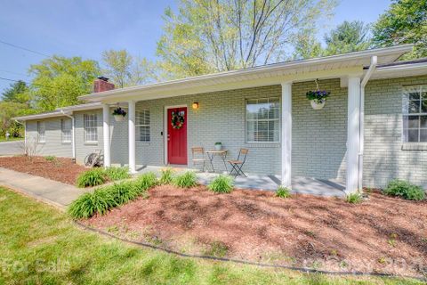 40 Acorn Drive