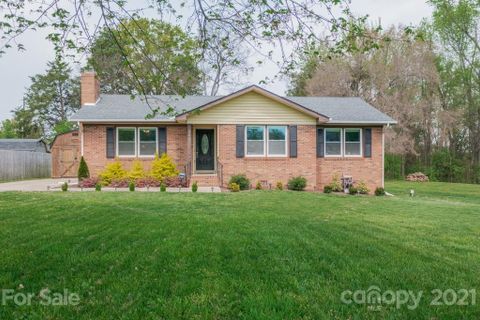3028 Dylan Place
