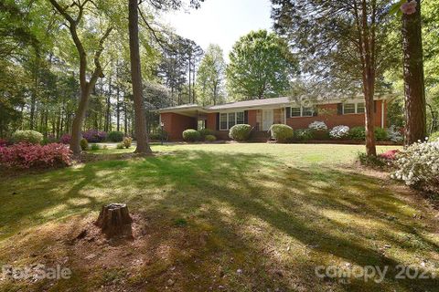 1649 Marlwood Circle