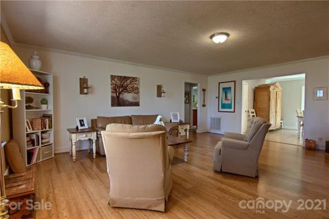 75 Bear Rock Loop Road