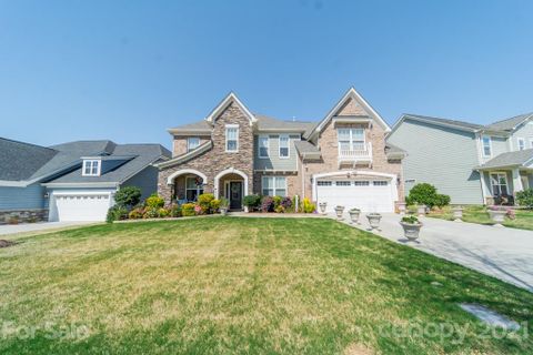 136 Heron Cove Loop